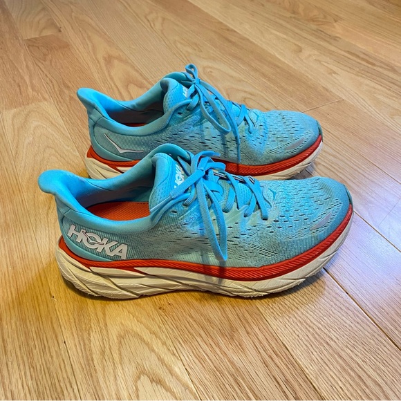 Hoka One One Clifton 8 women’s 9.5B - Picture 3 of 6